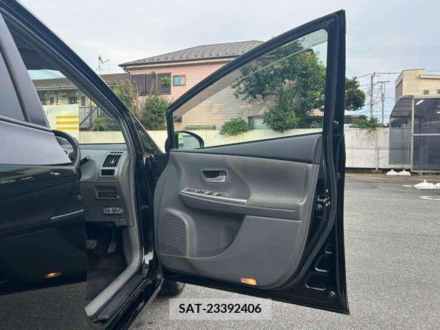 Toyota PRIUS ALPHA 2011-11 322195-15