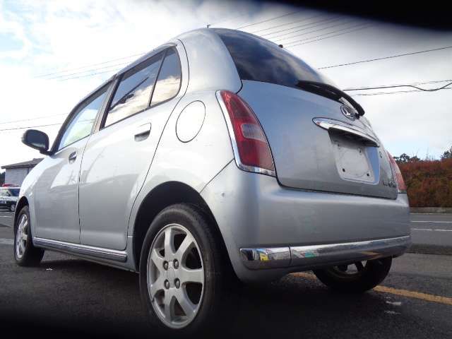 Daihatsu MIRA 2005-09 189817-6