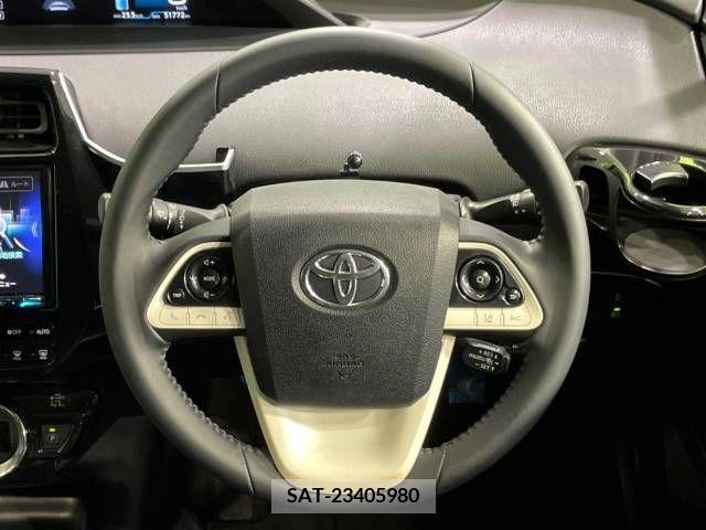 Toyota PRIUS 2016-03 340726-11