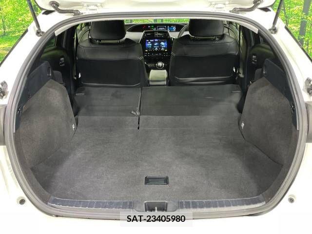 Toyota PRIUS 2016-03 340726-10