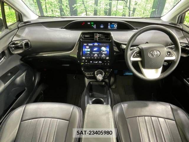 Toyota PRIUS 2016-03 340726-1