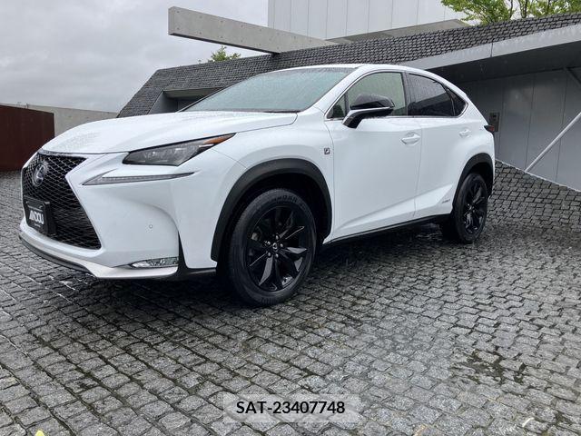 Lexus NX 2015-11 354061-1