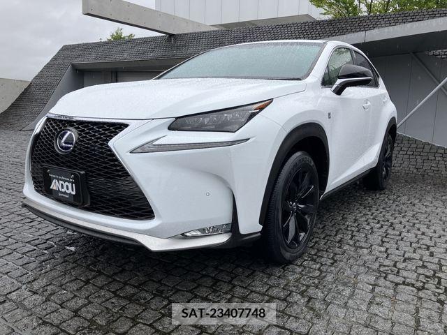 Lexus NX 2015-11 354061-0