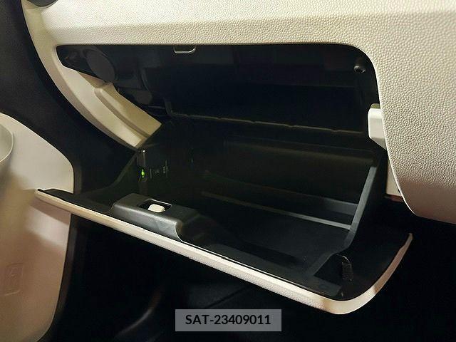 Suzuki IGNIS 2016-02 210887-12