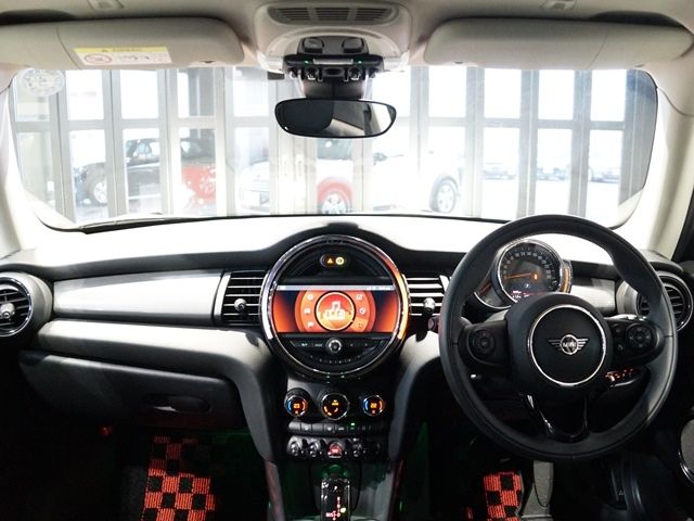 Bmw MINI 2020-11 180-3