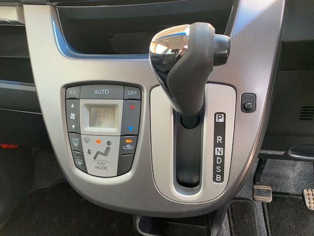 Daihatsu MOVE CUSTOM 2014-11 4163-19