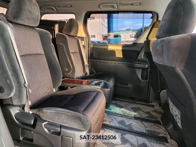 Toyota VELLFIRE 2008-07 220770-3