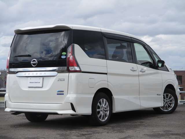 Nissan SERENA 2016-10 18480-1