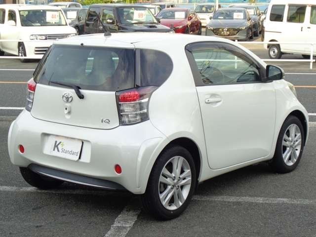 Toyota IQ 2012-01 189739-2