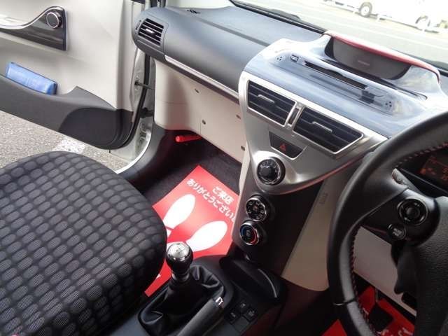 Toyota IQ 2012-01 189739-11