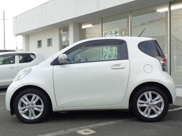 Toyota IQ 2012-01 189739-20