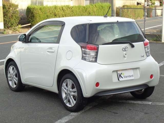Toyota IQ 2012-01 189739-21