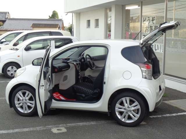 Toyota IQ 2012-01 189739-19