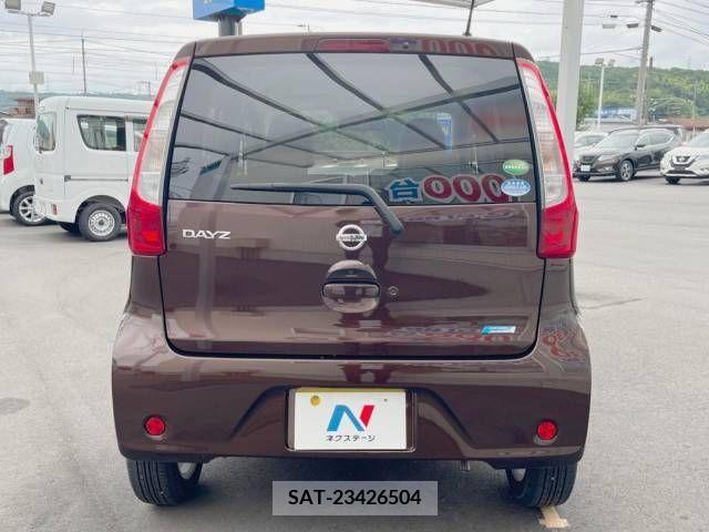 Nissan DAYZ 2015-06 388069-16