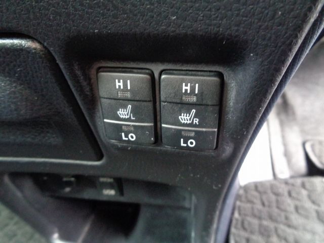 Toyota VOXY HYBRID 2014-07 24760-22