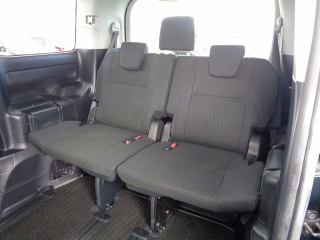 Toyota VOXY HYBRID 2014-07 24760-6