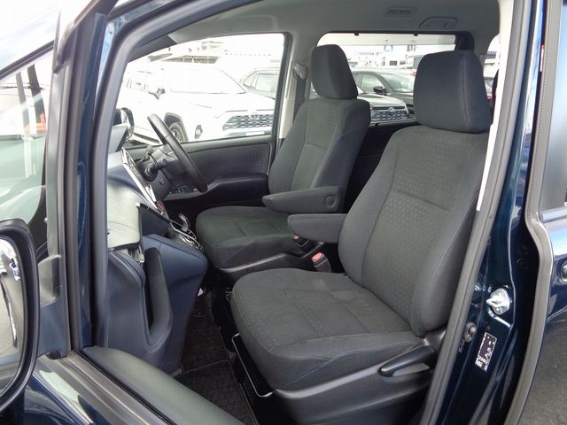 Toyota VOXY HYBRID 2014-07 24760-4
