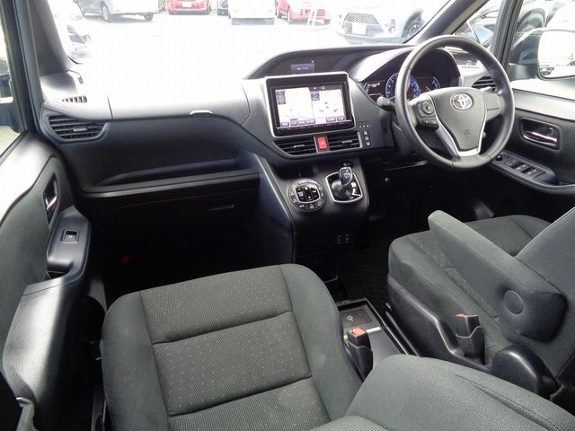 Toyota VOXY HYBRID 2014-07 24760-10