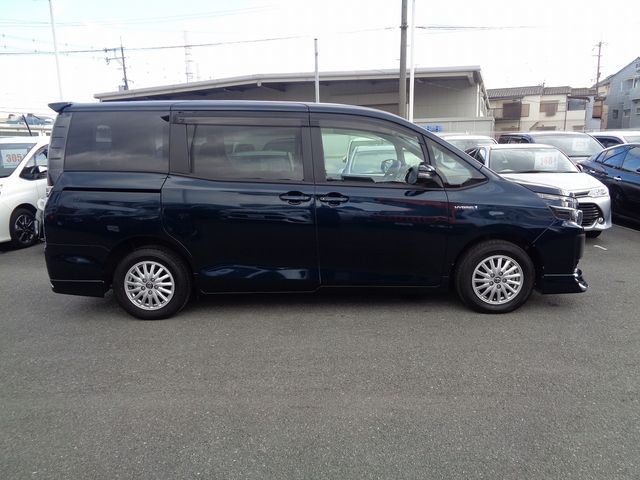 Toyota VOXY HYBRID 2014-07 24760-27