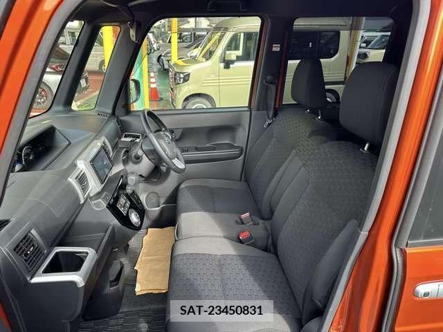 Toyota Pixis Mega 2022-01 366152-4