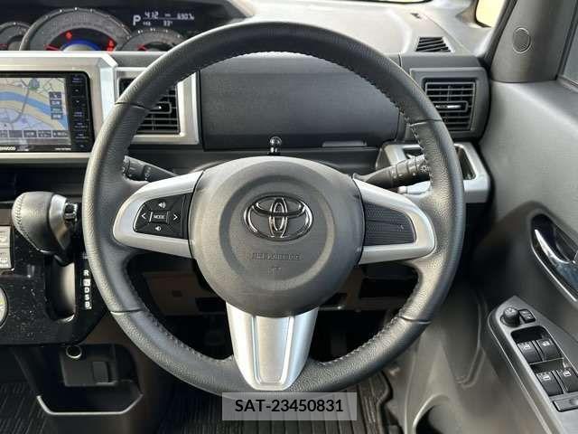 Toyota Pixis Mega 2022-01 366152-7