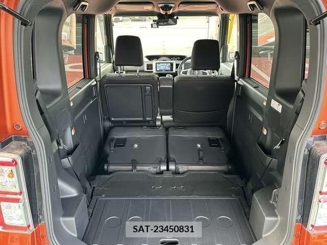 Toyota Pixis Mega 2022-01 366152-11