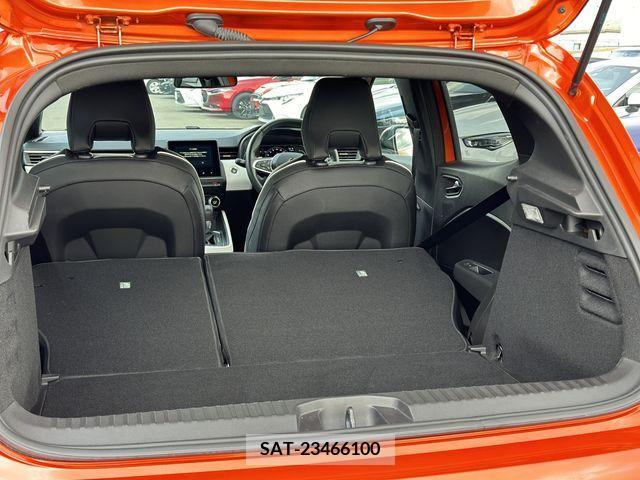Renault LUTECIA 2022-03 221117-18