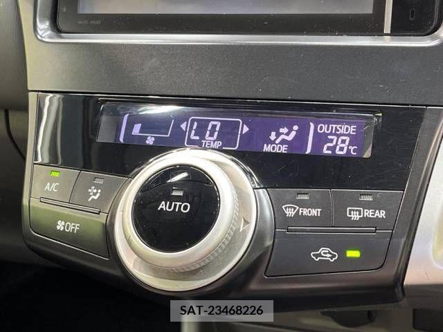 Toyota PRIUS ALPHA 2012-09 344807-5