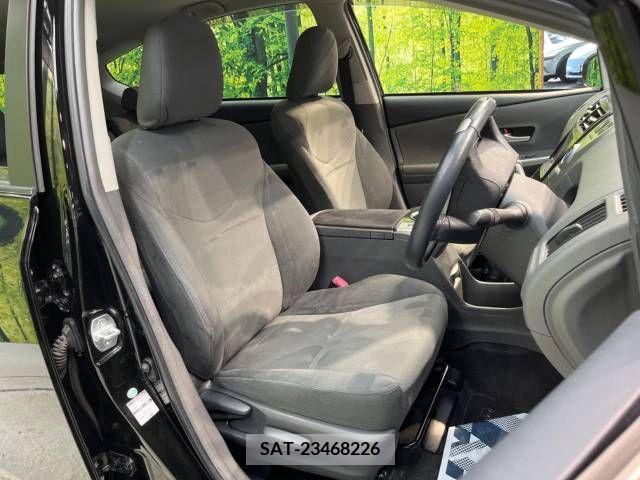 Toyota PRIUS ALPHA 2012-09 344807-8