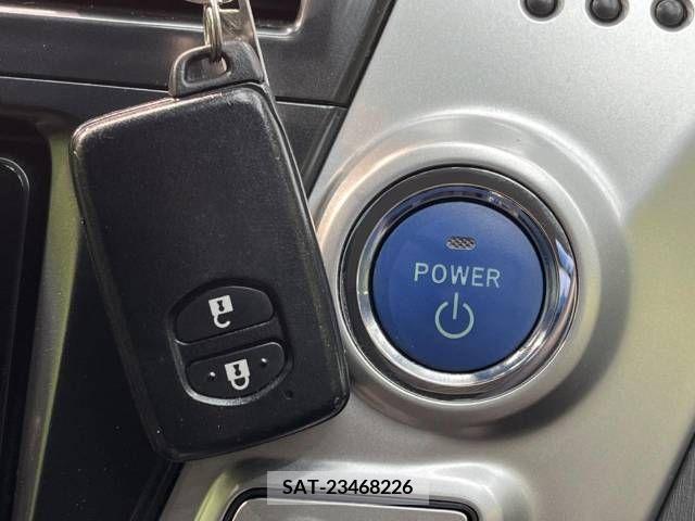 Toyota PRIUS ALPHA 2012-09 344807-7