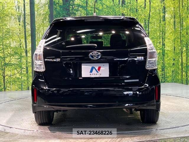 Toyota PRIUS ALPHA 2012-09 344807-15