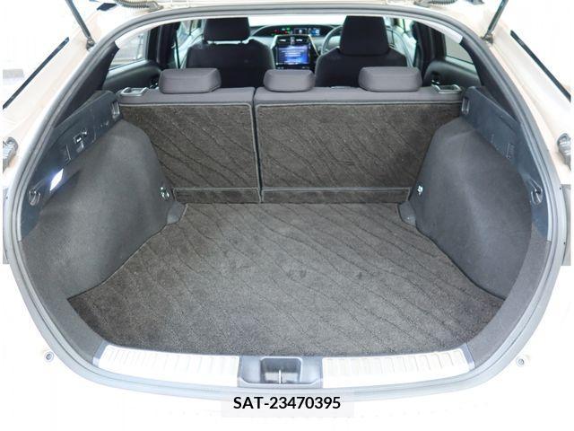Toyota PRIUS 2016-12 281872-17