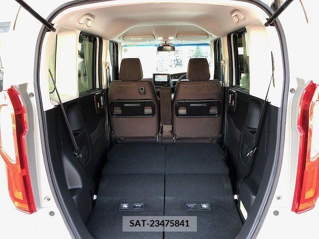 Honda N BOX 2019-03 241898-21