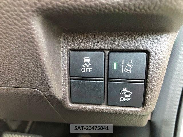 Honda N BOX 2019-03 241898-11