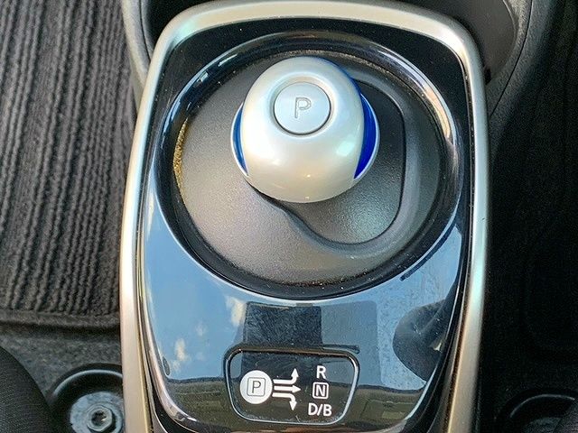 Nissan NOTE 2018-05 24517-19