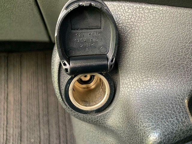 Nissan NOTE 2018-05 24517-22