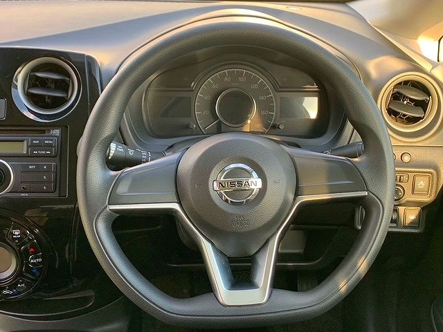 Nissan NOTE 2018-05 24517-13