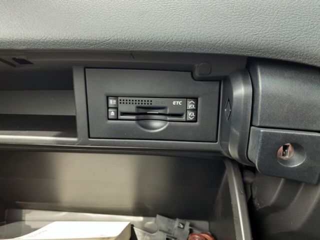 Toyota SAI 2011-08 16871-22