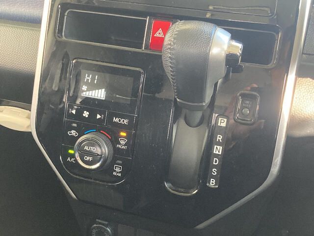 Toyota TANK 2018-02 189738-5