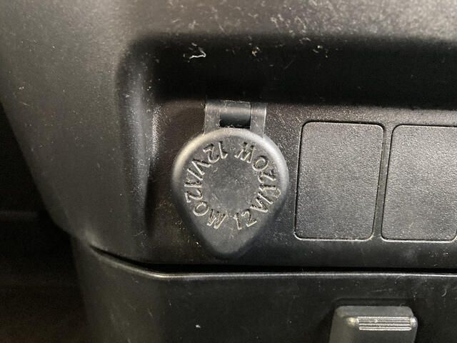 Toyota TANK 2018-02 189738-7