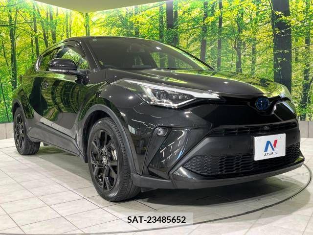 Toyota C-HR 2020-11 240388-16