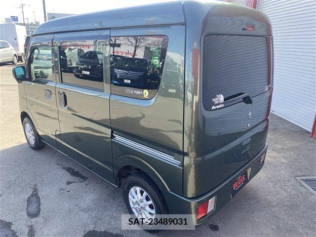 Suzuki EVERY 2022-03 374478-4