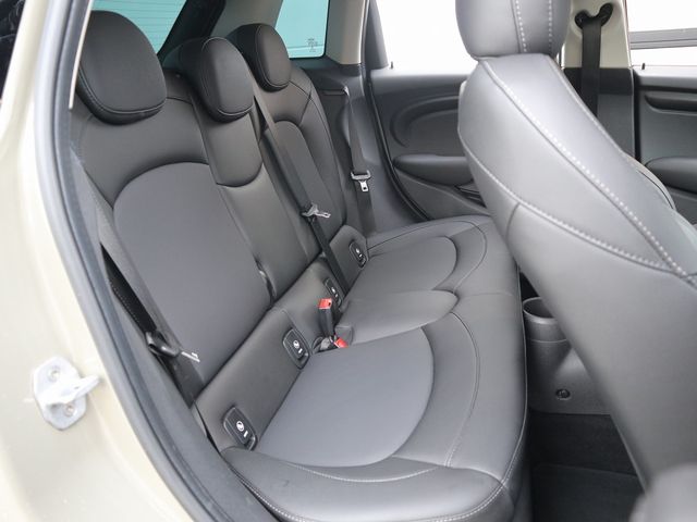 Bmw MINI 2018-11 16877-18