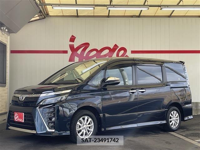 Toyota VOXY 2021-11 209361-0