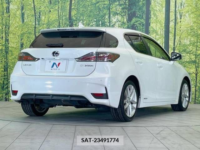Lexus CT 2015-01 353909-17