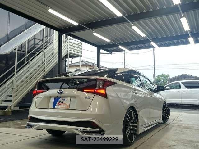 Toyota PRIUS 2019-12 366311-7