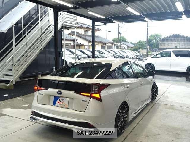 Toyota PRIUS 2019-12 366311-6