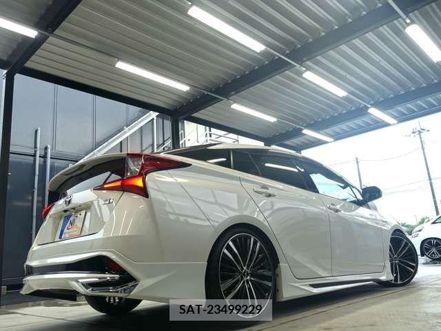 Toyota PRIUS 2019-12 366311-5