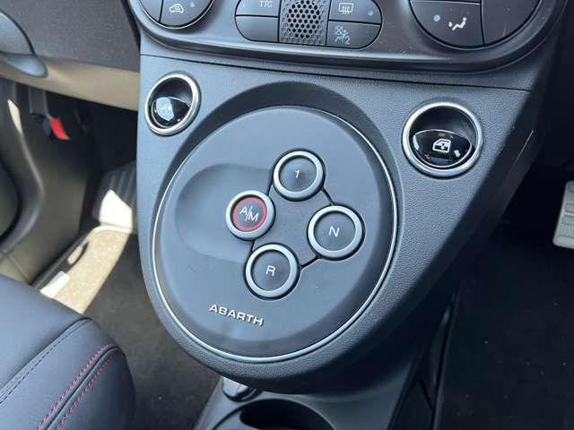 Abarth 695 2022-12 7592-13