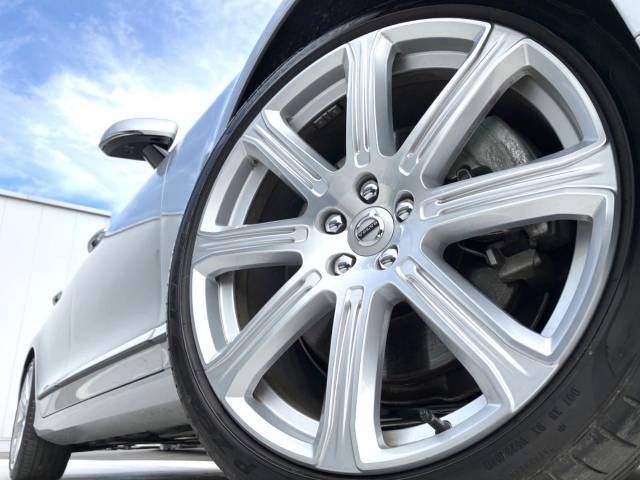 Volvo V90 2017-07 9579-15